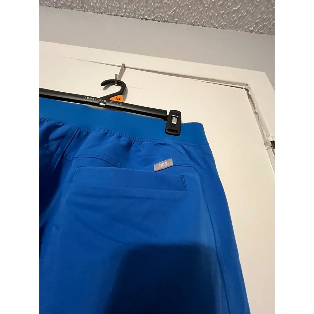 FIGS Mens Axim Cargo Scrub Pants Royal Blue Size Medium Regular FIONx Stretch